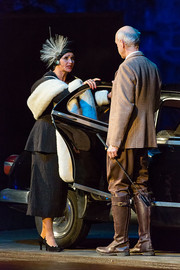 Norma bespricht ihre Pläne mit Cecil B deMille © Stephan Drewianka