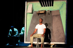 Aubrey Lodewyk als Mandela (Prolog, Akt 3) © Florian Staron