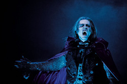 Graf von Krolock im Musical Tanz der Vampire © Stage Entertainment